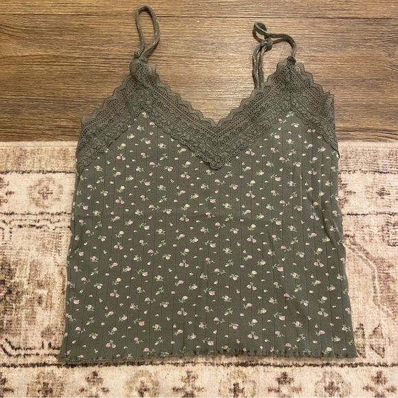 American Eagle Outfitters Tops - American Eagle Outfitters Green Crop Camisole